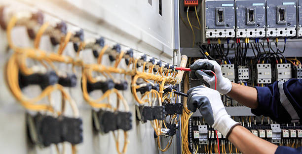 Professional Electrician technician working in Belvidere, NJ